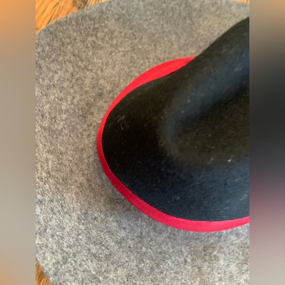 Juicy Couture wool hat embellished hat red black gray 100% wool womens - Picture 4 of 8